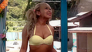 250407ビーチで水着女子とズコバコi2