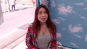 250531丈の長い服を着た奥様かわいいf2