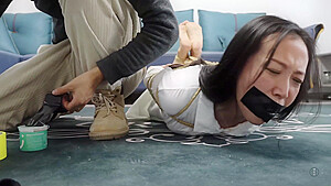 Chinese Beauty Bondage