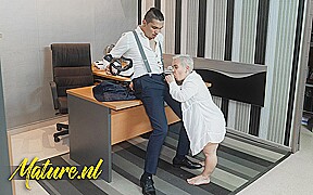 Mature Midget Sara One Gets Fucked in the Air by Toyboy Cris Angelo