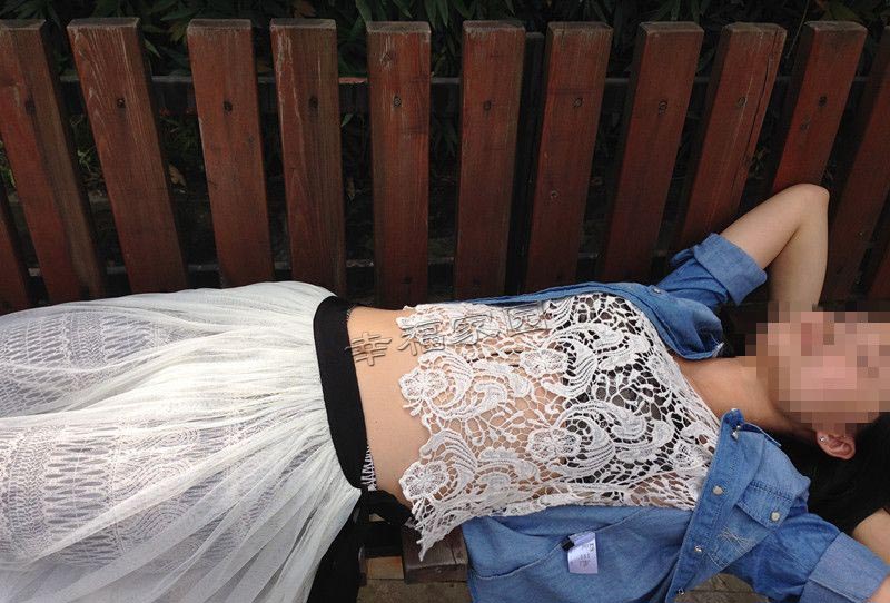 清纯可爱小小娇妻mouse在家里脱换彩丝